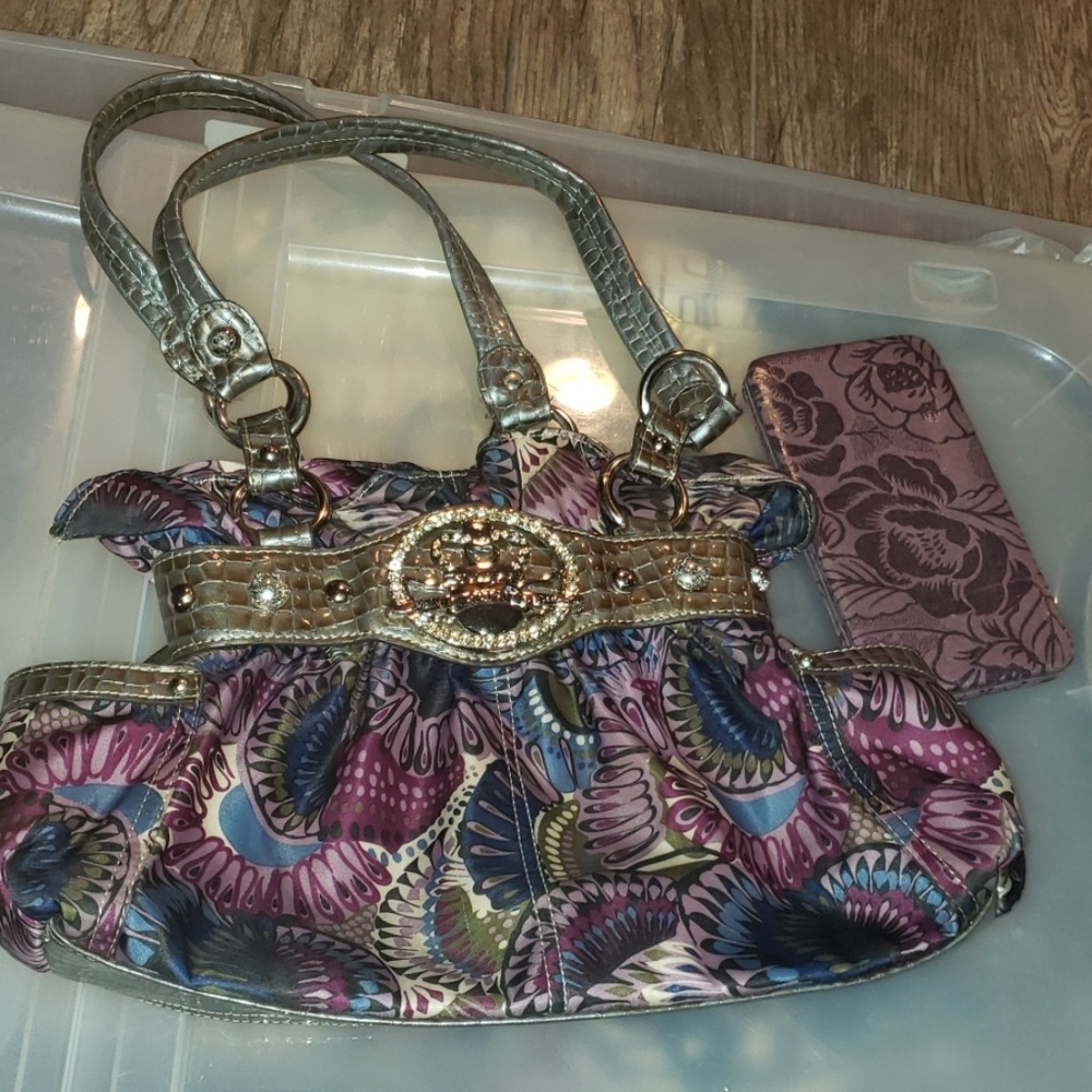 Kathy Van Zeeland Purse and Wallet